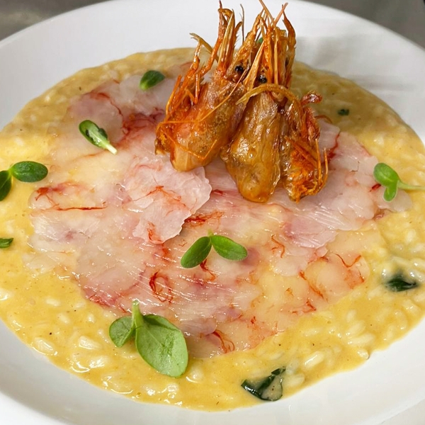 Risotto con carpaccio di gambero rosso